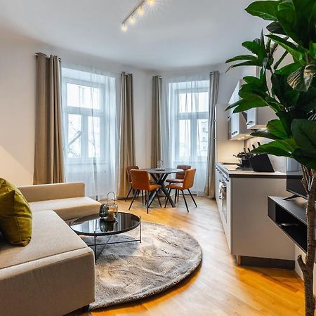 Trendy Apt With - Smart Tv, Coffee Machine In Meidling Vienna Luaran gambar