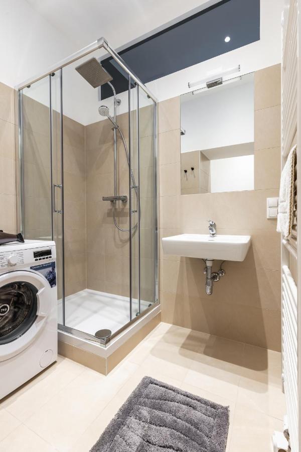 Trendy Apt With - Smart Tv, Coffee Machine In Meidling Vienna Luaran gambar